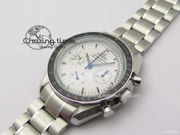 0429 Efficient Speedmaster JHF SS Snoopy Award 45th Anniversary White dial On SS Bracelet 8239